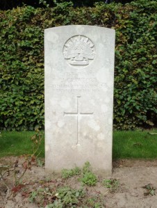 James Crawford's headstone, Contay British Cemetery, France (Photograph: H. Thompson 4/9/2014)