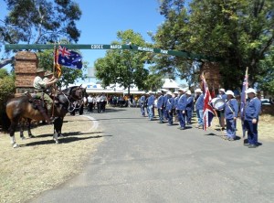  Memorial wreath-laying and flag raising ceremony at Cooee March Memorial Park (Photograph: H. Thompson 4/10/2014)