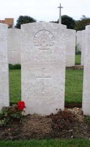 Percy Walter Holpen's headstone, Le Baraques Military Cemetery, France (Photograph: H. Thompson 28/8/2014)
