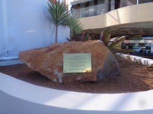 Plaque at Coo-ee Car Park, Ashfield (Photograph: S. & H. Thompson, 23/4/2015)