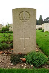 Harold Brooks Davis' headstone at St. Sever Cemetery Extension, Rouen, France (Photograph: S. & H. Thompson 7/9/2014)